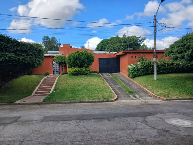 CASA EN VENTA CON APARTAMENTO INDEPENDIENTE | VILLA FONTANA SUR, MANAGUA - Imagen 2