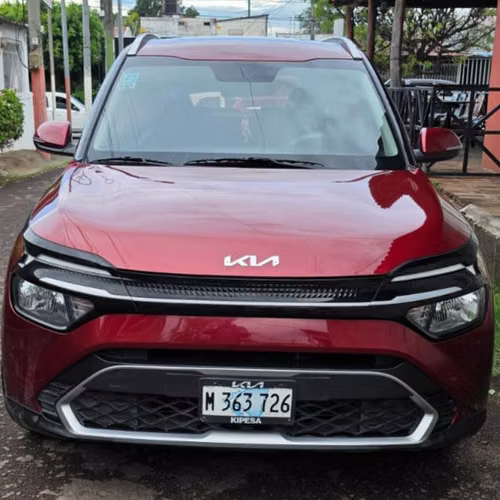 camioneta KIA CARENS