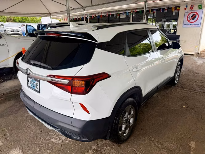KIA SELTOS AÑO 2020 - Imagen 7