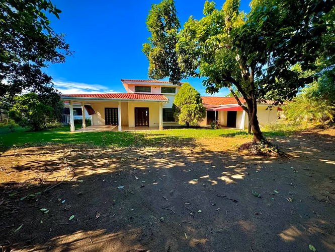 Preciosa Casa en Renta en Carretera Sur - Imagen 2