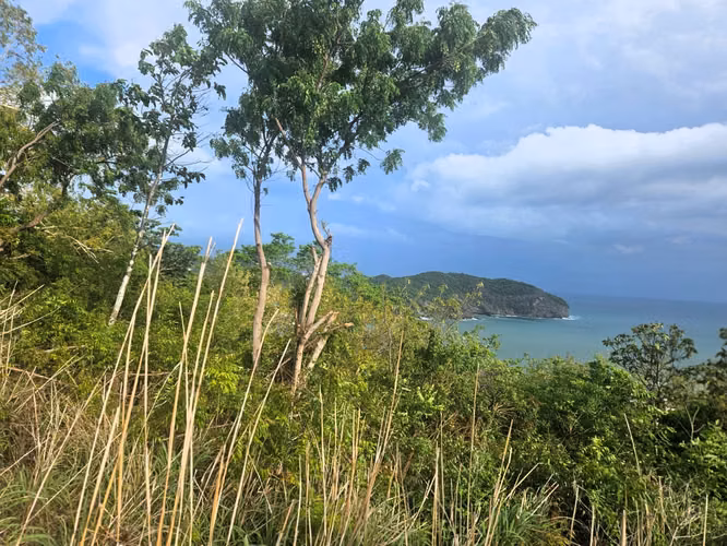 KC- Lote esquinero en venta con vista panorámica a la bahía de San Juan del Sur