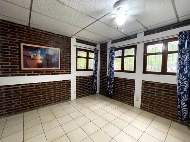  ¡Quinta en Venta en Carretera a Masaya, km 18, a solo 100 metros de la carretera principal!