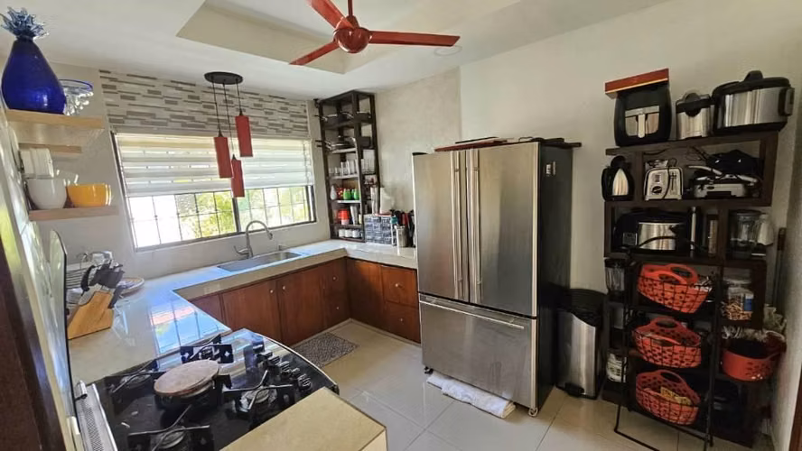  Casa Esquinera en Venta – Residencial Sacuanjoche - Imagen 2