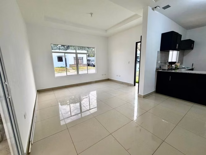 Linda Casa en Renta - Imagen 9