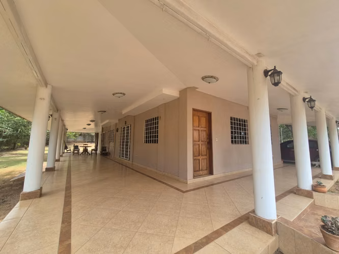 MF Se vende hermosa propiedad en residencial en Cedro Galán - Imagen 4