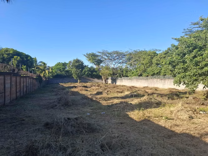 GG - Venta,  terreno de 3,000 Vrs2 en Carretera Sur.