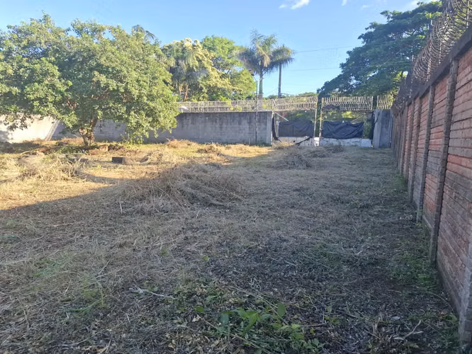 GG - Venta,  terreno de 3,000 Vrs2 en Carretera Sur.