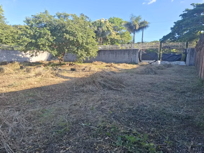GG - Venta,  terreno de 3,000 Vrs2 en Carretera Sur.