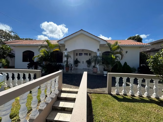  Espectacular Residencia en Venta | San Marcos, Carazo USD 290,000 DÓLARES |   