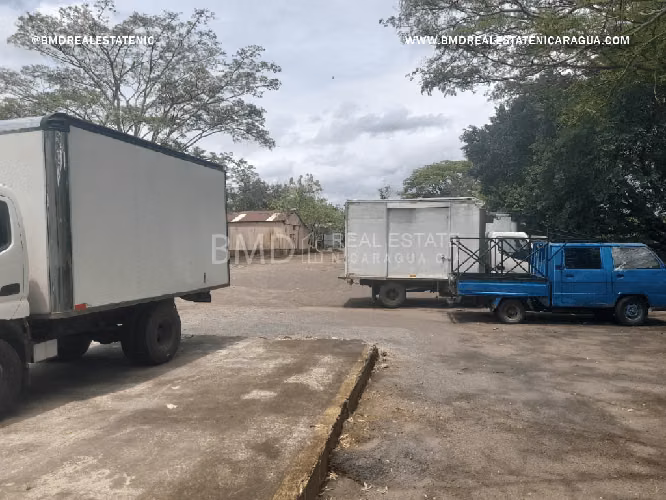 Ubicada en un estratégico complejo de bodegas sobre Carretera Norte 5382 - Imagen 3