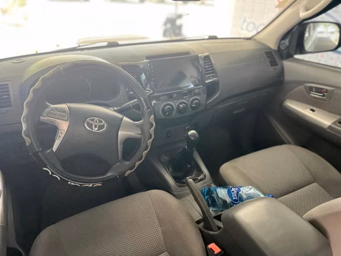 Toyota Hilux 4x2 - Imagen 4