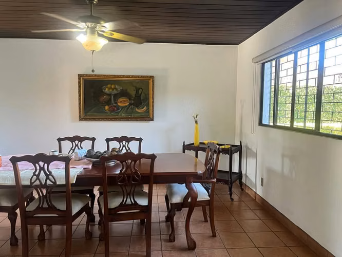 ZC-SE VENDE EN LEON