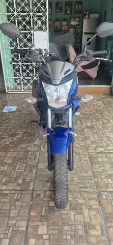 MOTO HONDA INVICTA - Imagen 4