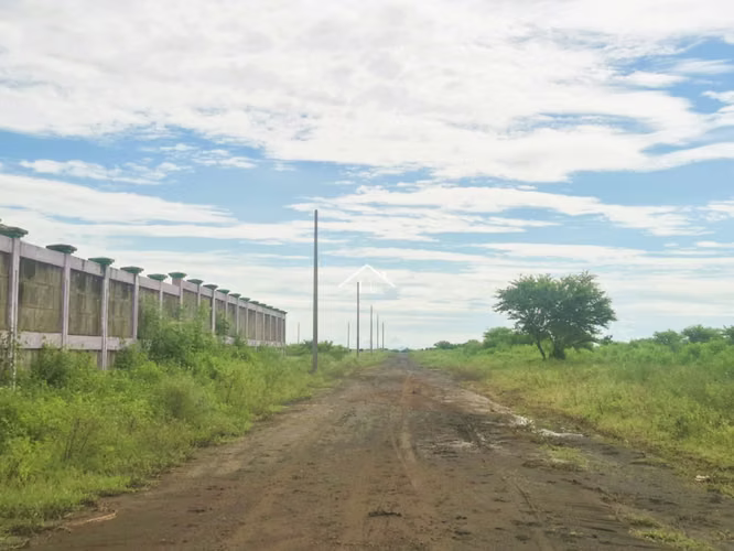 LL - Se Venden Terrenos en Tipitapa en Zona Céntrica - Imagen 4