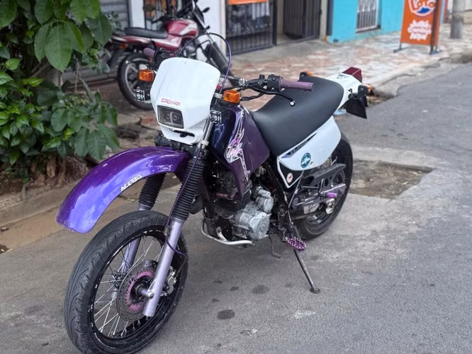 Vendo bonita moto Honda XL200 - Imagen 3