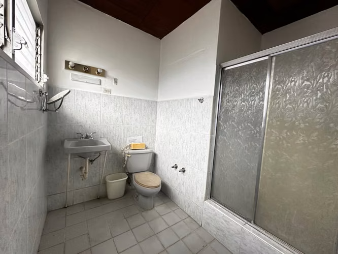 EDIFICIO COMERCIAL EN VENTA 12 OFICINAS A solo 30 metros del nuevo Estadio Chocorrón Buitrago - Imagen 11