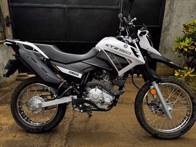 Yamaha XTZ 150 Blanca – Excelente estado | Mantenimientos en Agencia - Imagen 1
