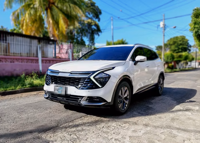 KIA SPORTAGE 4X AUTOMATICA AÑO 2025