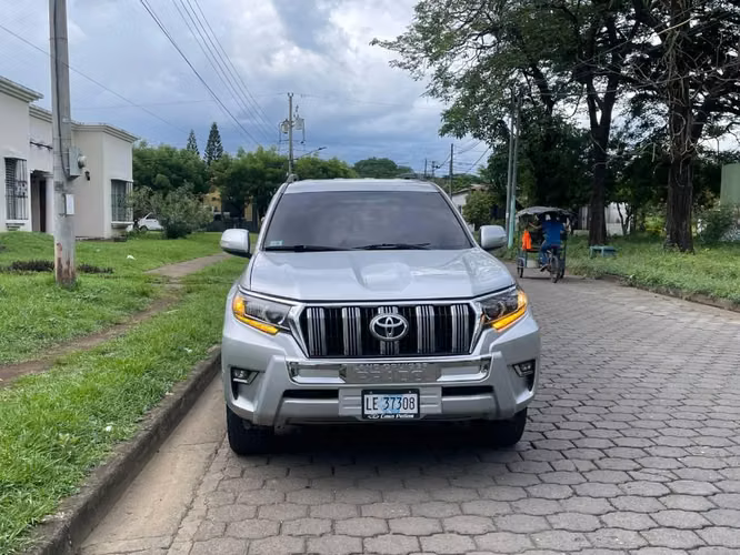 Toyota Land Cruiser Prado TXL 2015 - Imagen 5