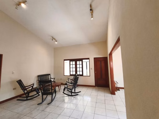 FPX- **Casa en venta – Villa Fontana** - Imagen 5