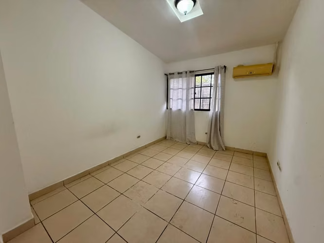 FPX- **Casa en venta – Las Colinas, Managua** - Imagen 2