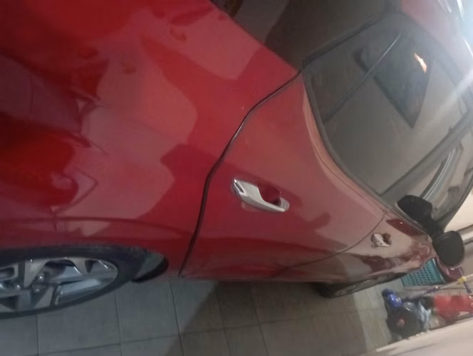 Grani10 sedan 2024