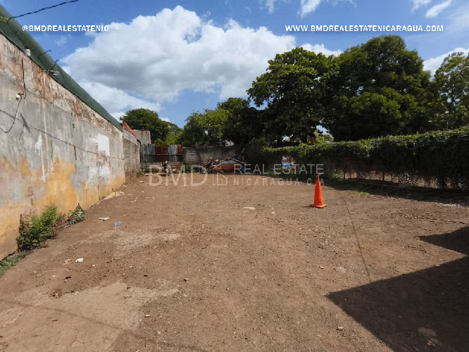 En venta terreno de 450 varas cuadradas en Monseñor Lezcano NG - Imagen 3