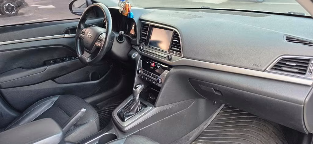 HYUNDAI ELANRREA LIMITED 2017 Negociable en el punto   - Imagen 5