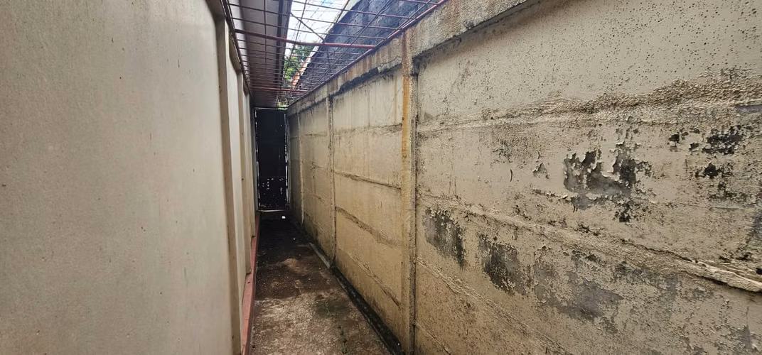 KC-Casa Comercial en Venta en Barrio Edgard Lang, Managua
