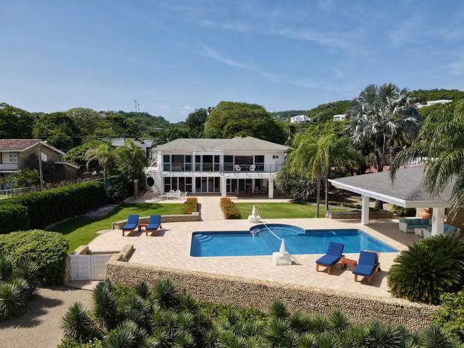 Casa Serena Beachfront Home in San Juan Del Sur, Nicaragua - Imagen 2