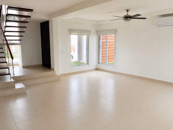 Hermosa casa en venta en las colinas - Imagen 5