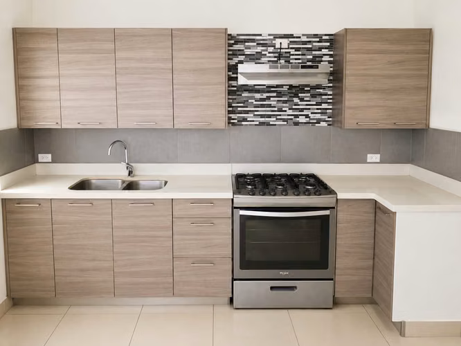 Hermosa casa en venta en las colinas - Imagen 6
