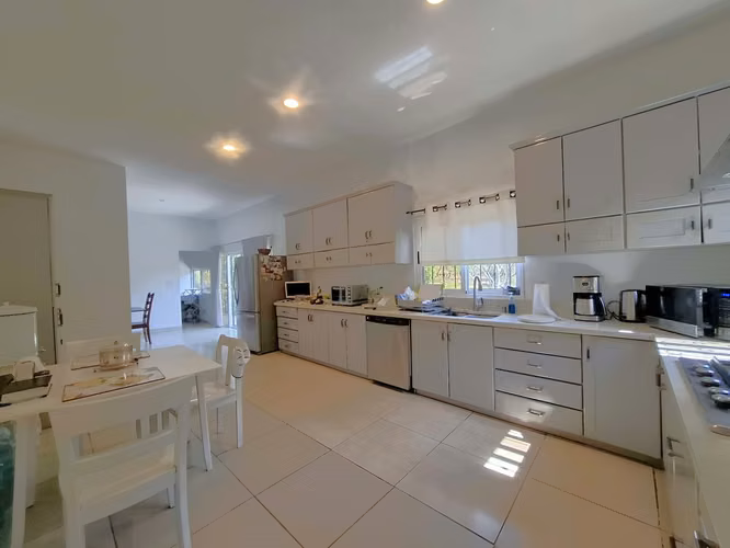 GG - Venta , casa en Santo Domingo.
