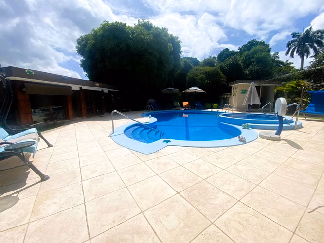 Venta de casa en Las Colinas