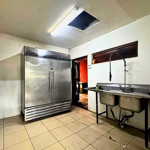 Venta de Local en Planes de Altamira - Imagen 19