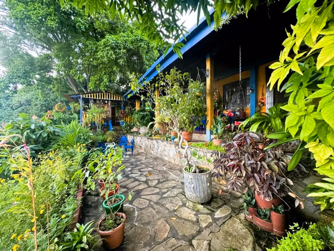 Venta de casa con vista a Laguna de Apoyo