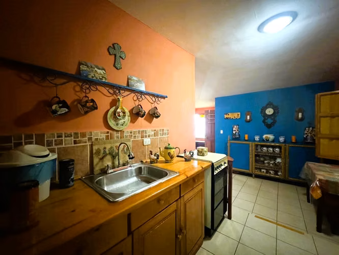 Venta de casa con vista a Laguna de Apoyo