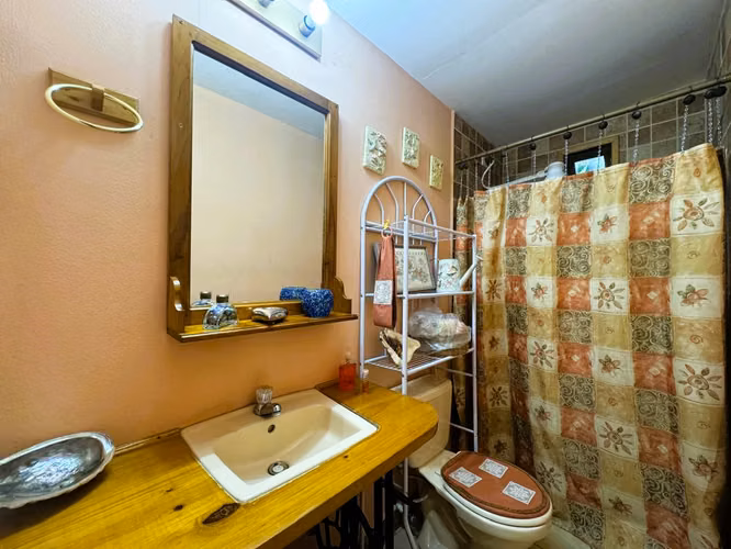Venta de casa con vista a Laguna de Apoyo
