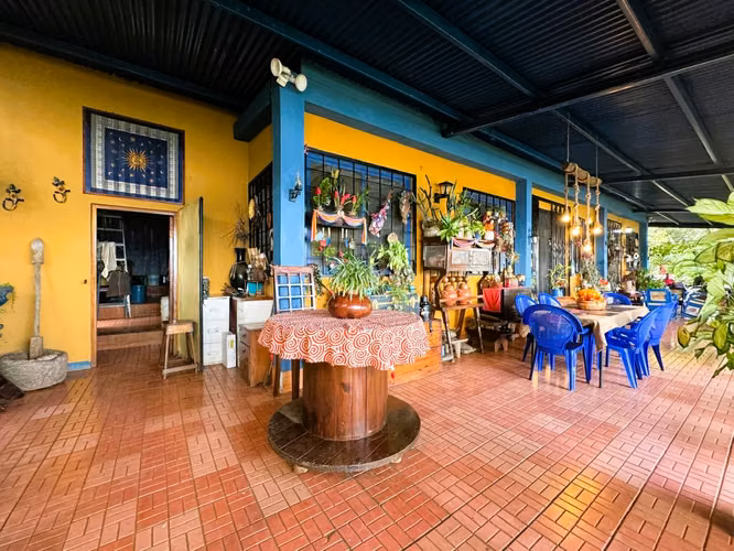 Venta de casa con vista a Laguna de Apoyo