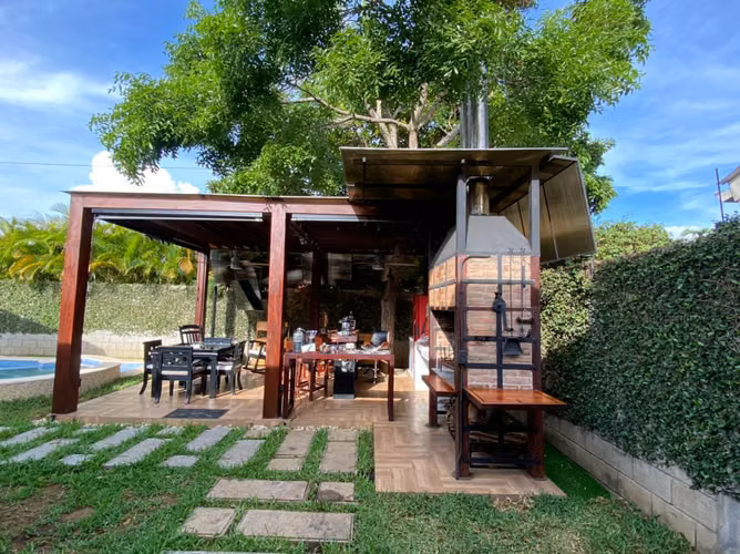 Venta de casa en Carretera a Masaya