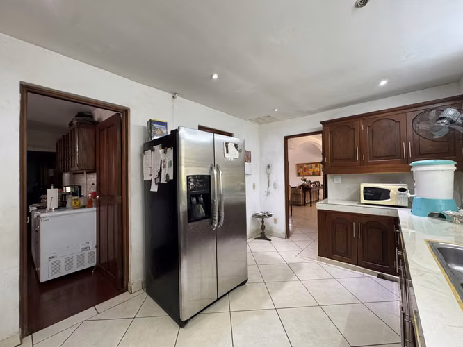 Venta de Casa en Las Colinas