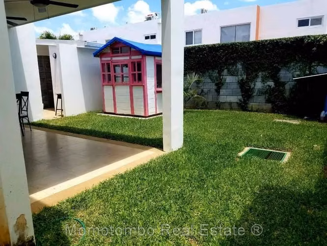 ¡Vive con lujo y seguridad en Las Colinas!