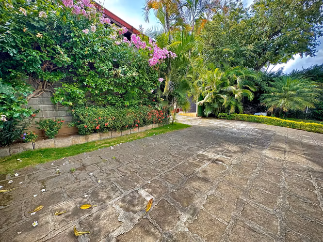 ¡Tu refugio de lujo en Santo Domingo! - Imagen 13