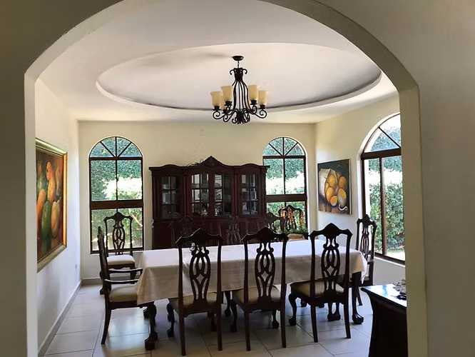 ¡Tu refugio de lujo en La Estancia de Santo Domingo!
