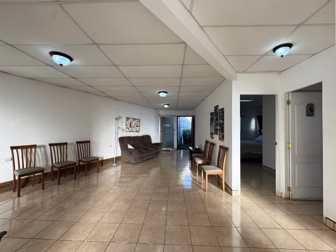 ¡Oportunidad única en Villa Fontana!