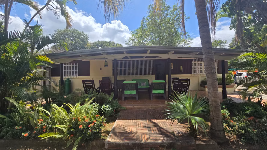 Casa campestre con amplio terreno en venta en Monte Tabor