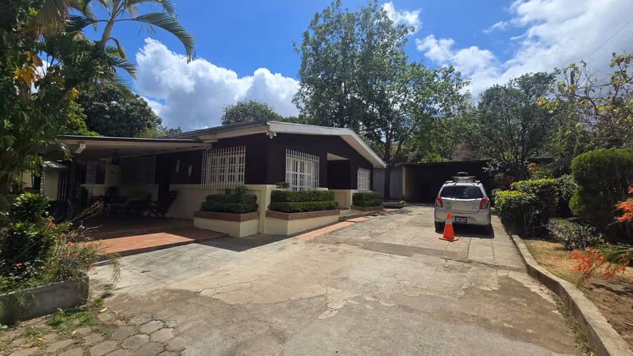 Casa campestre con amplio terreno en venta en Monte Tabor