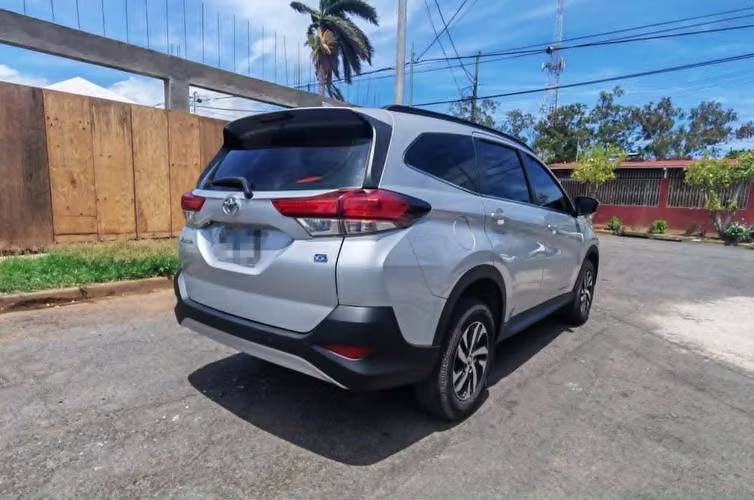 TOYOTA RUSH MECANICA AÑO 2022 - Imagen 3