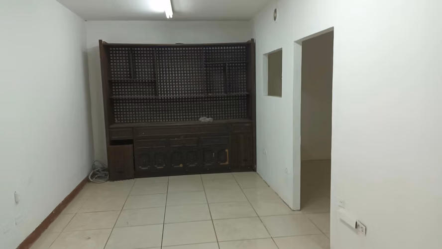 Amplio Local en Renta en Bolonia - Imagen 11
