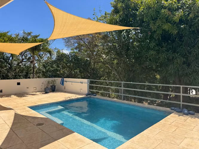 Preciosa Casa en Venta en Pochomil Viejo